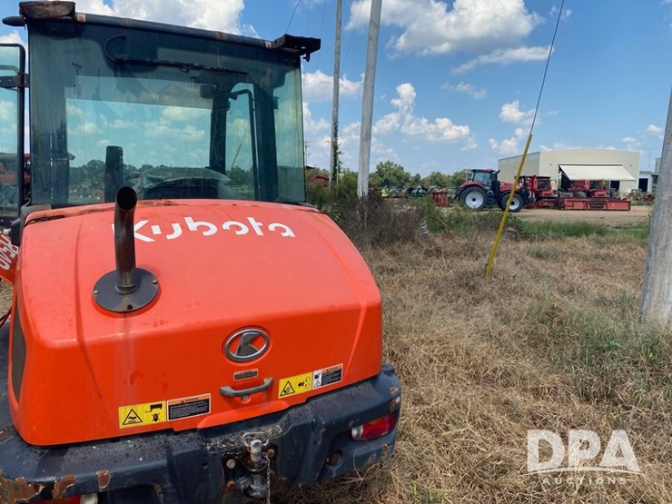 2021-kubota-r540-image-5