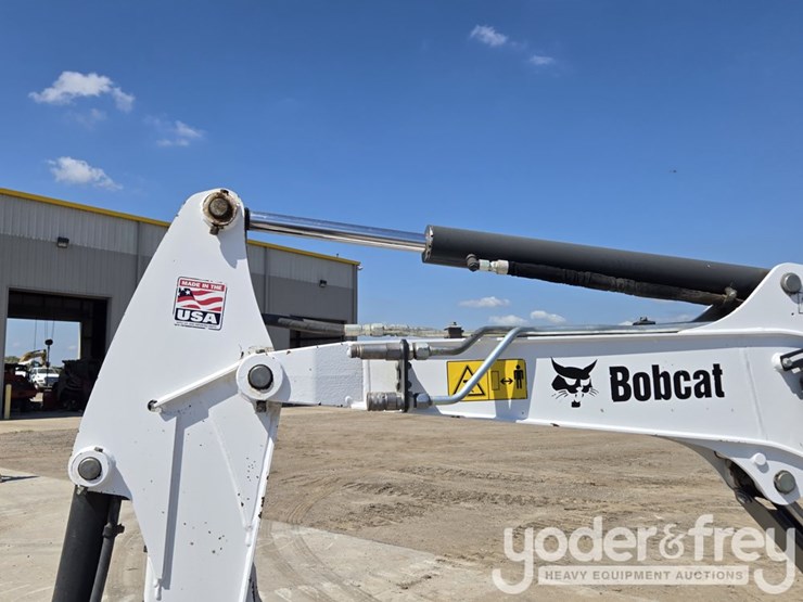 2021-bobcat-e35-image-32