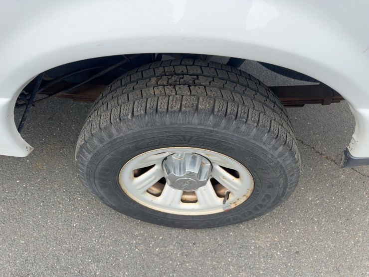 2009-ford-ranger-xlt-image-10