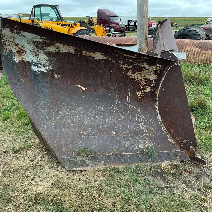 V PLOW