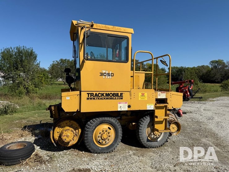 trackmobile-tm3050-railcar-mover-(np6170)-image-2