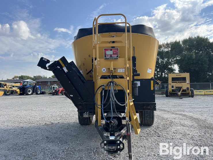 2022-vermeer-vs570-vertical-feed-mixer-wagon-image-2