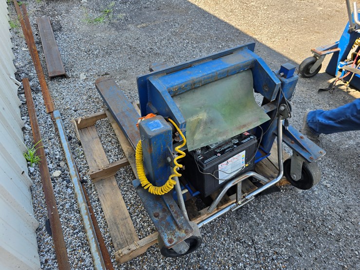 #21022-•-electric-pallet-jack-image-4