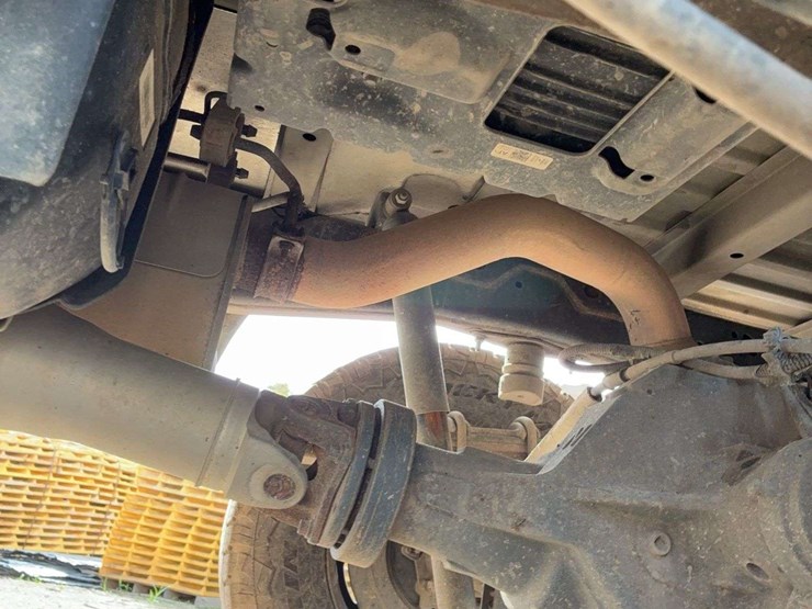 2021-ford-f250-image-11