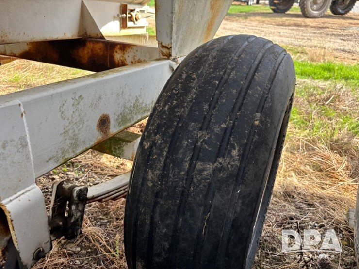 dry-spreader-buggy-(dr12300-unit-92)-image-13