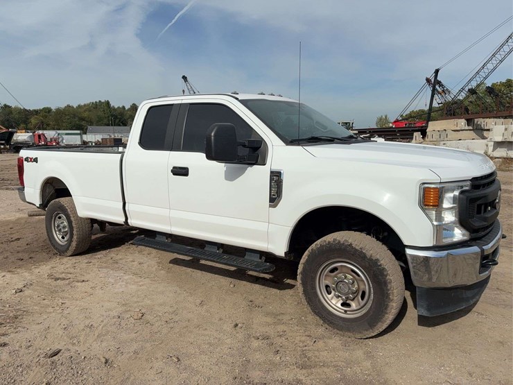 2021-ford-f250-image-1