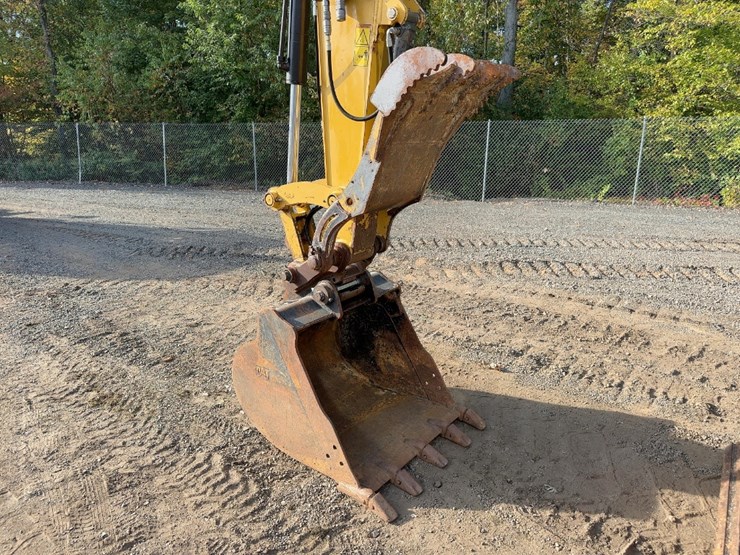 2017-caterpillar-307e2-image-10