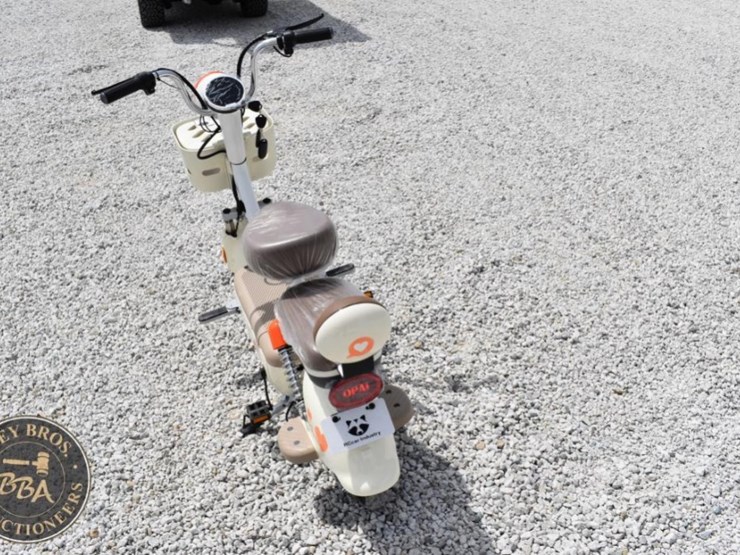 electric-scooter,-two-seater,-image-5