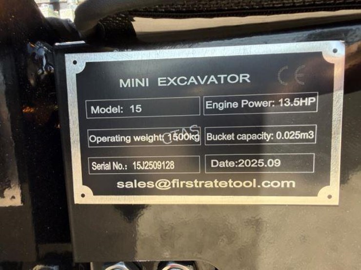 #110-•-mini-excavator---gas---model:15-image-8