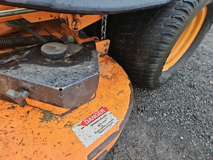 scag-cheetah-zero-turn-mower-image-9