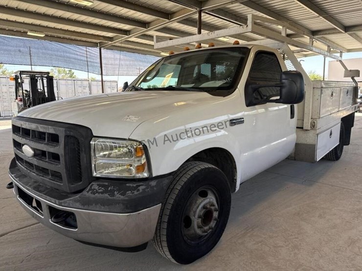2005-ford-f350-image-4