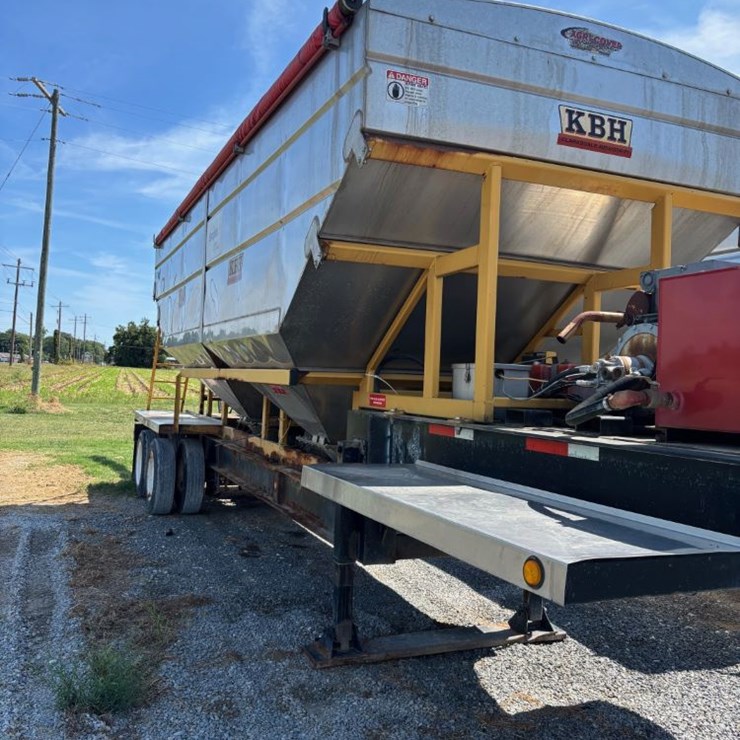 2017 KBH Dry Trailer (DR12224 Unit 23354)