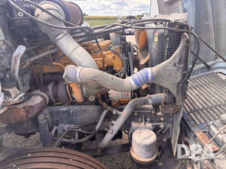 1997-caterpillar-10-image-56