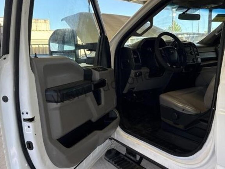 2018-ford-f250-image-23