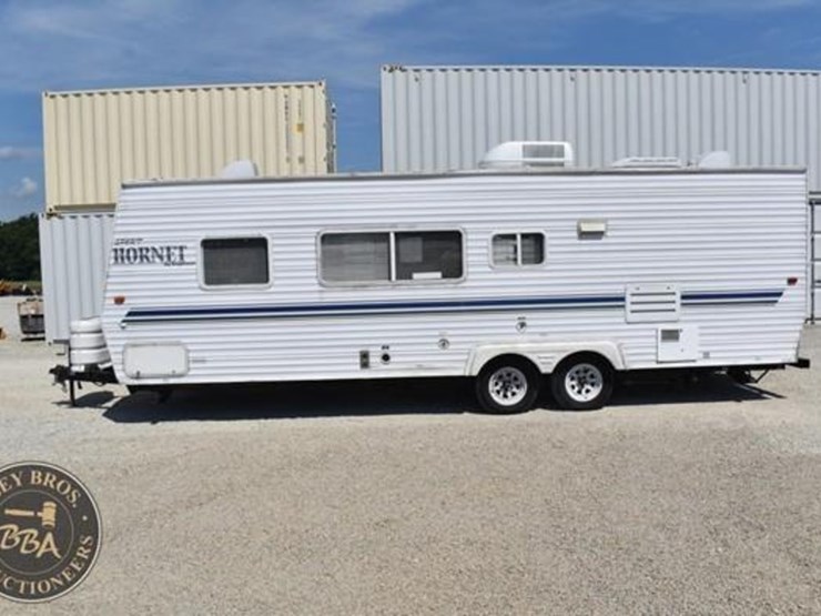 2004-keystone-rv-co-hornet-sport-27bs-38101-image-2
