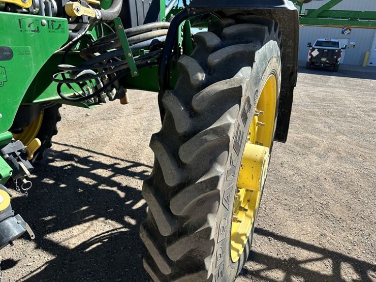 2015-john-deere-r4045-image-37