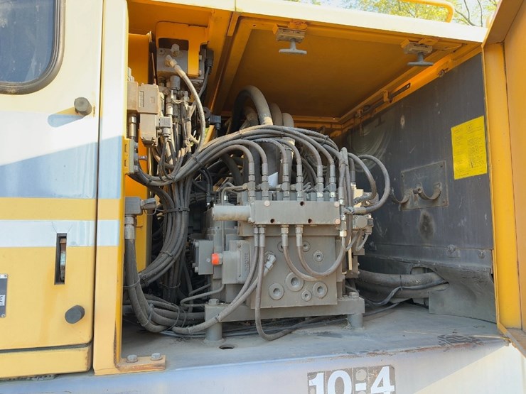 1996-volvo-ew200-image-21