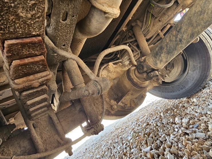 2005-ford-f550-image-58