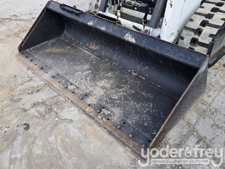 2022-bobcat-t64-image-9