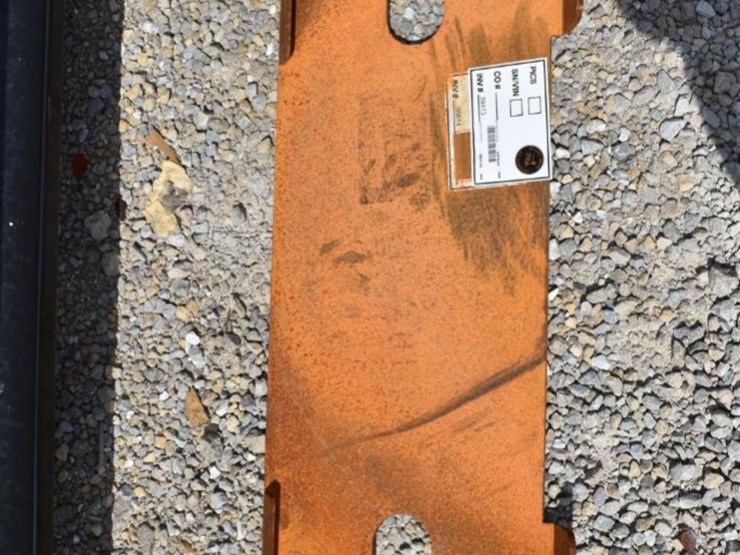 weldable-skid-steer-plate-image-1