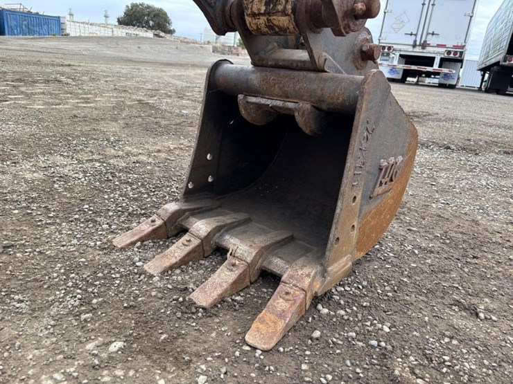 2017-bobcat-e35i-image-11