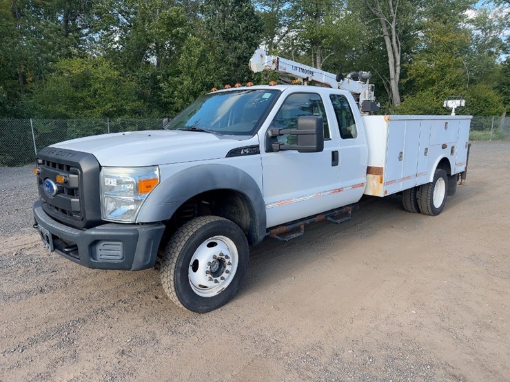 2012-ford-f550-xl-image-1