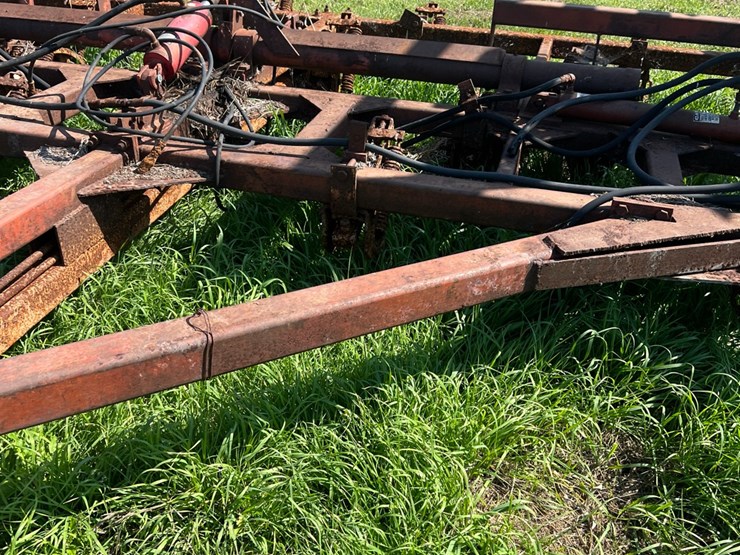 28’-chisel-plow-image-11