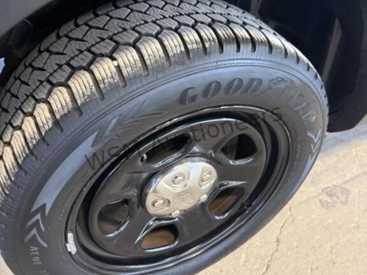 2017-ford-explorer-image-9