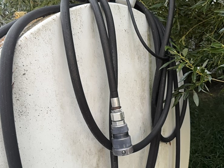 2,000-gallon-fuel-tank-image-5