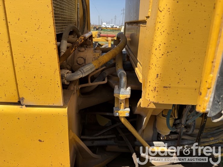 deere-672b-image-19