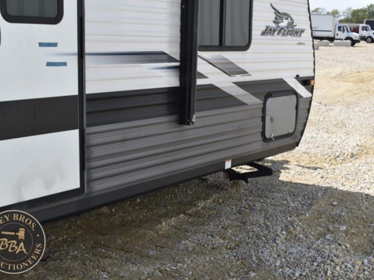 2022-jayco-jay-flight-slx-264bh-38128-image-16