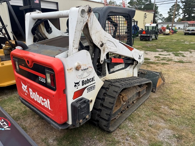 2019-bobcat-t595-image-3
