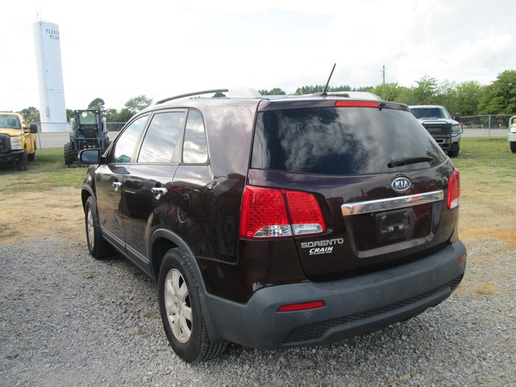 2011-kia-sorento-image-4