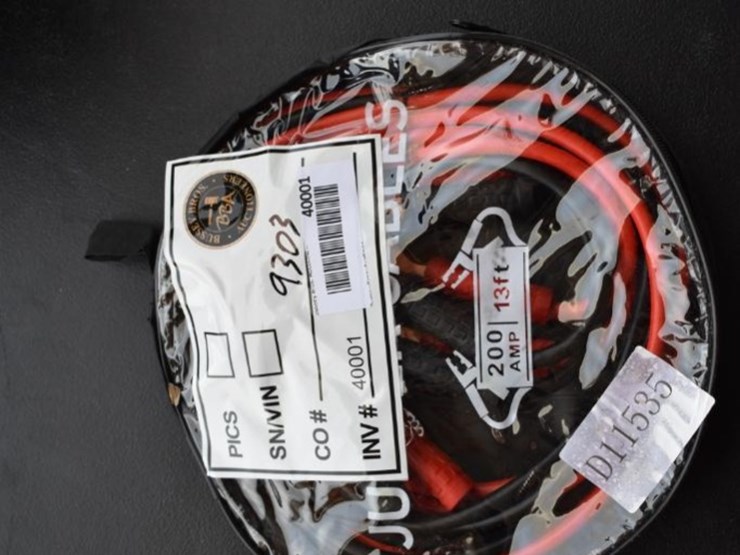 future-200-amp-13-ft-jumper-cables-with-storage-case-image-1
