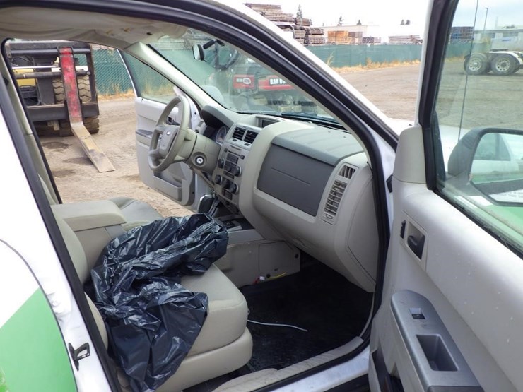 2008-ford-escape-image-7