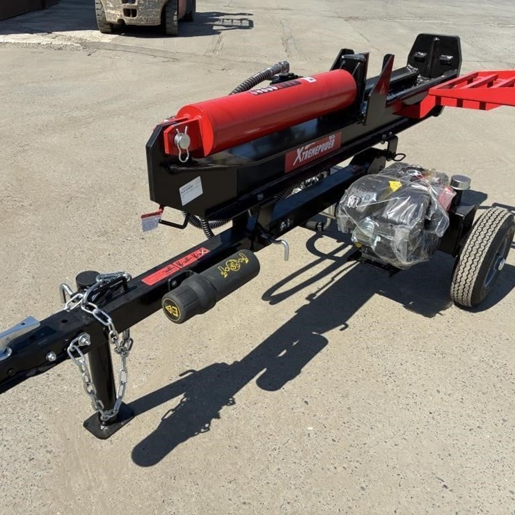 30 Ton Towable Log Splitter W/ Catcher