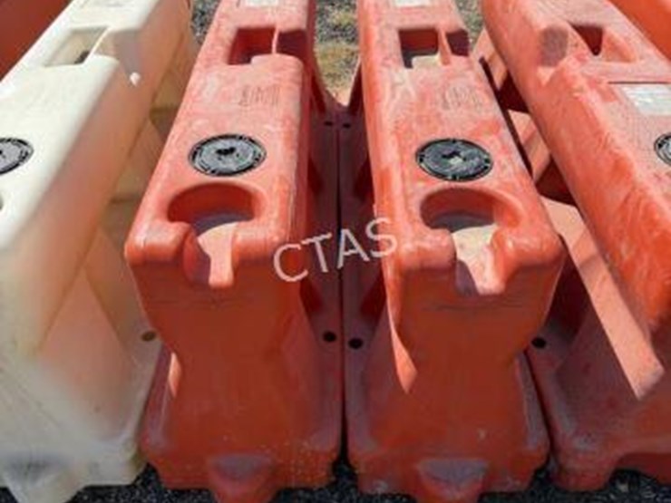#192-•-(10)-yodock-water-wall-barriers-image-5