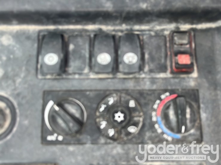 2019-hyundai-70d-image-17