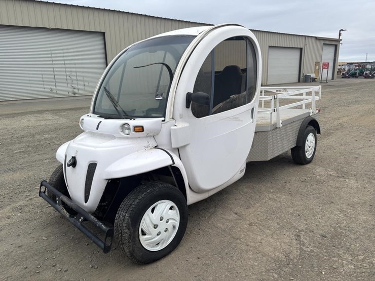 2011-gem-lsv-utility-cart-image-1