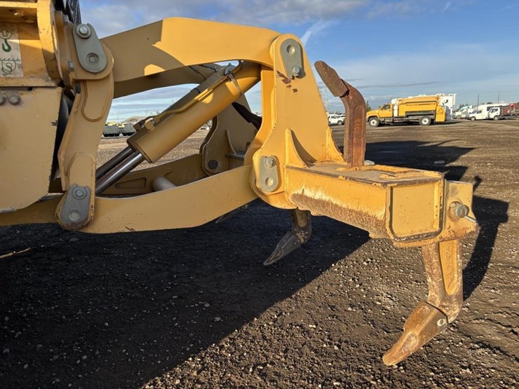 2011-deere-872gp-image-25