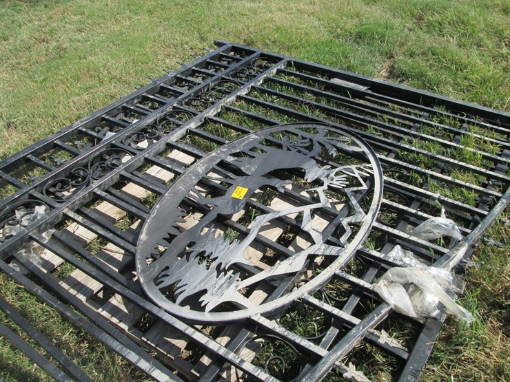 #29334-•-20'-biparting-gates-w/deer-scene-image-4