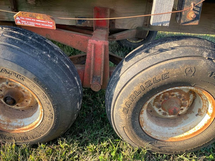 papec-tandem-axle-silage-wagon-image-18