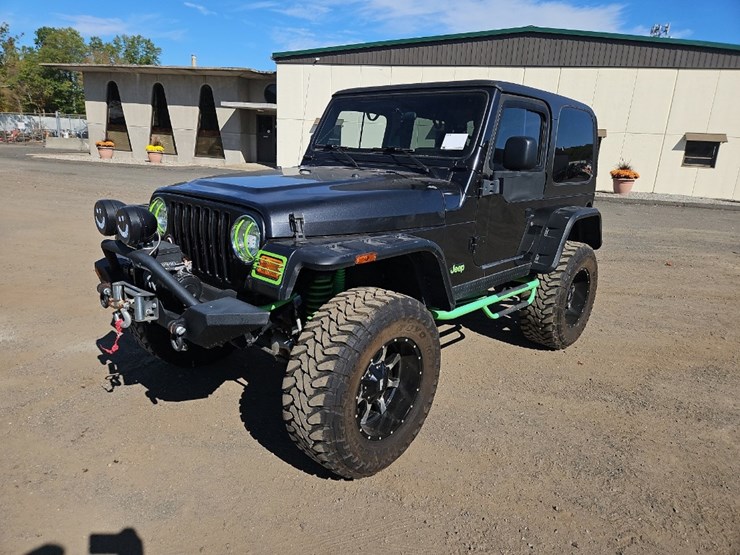 2003-jeep-wrangler-image-1