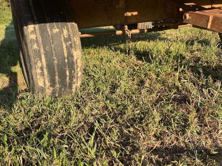 papec-tandem-axle-silage-wagon-image-7