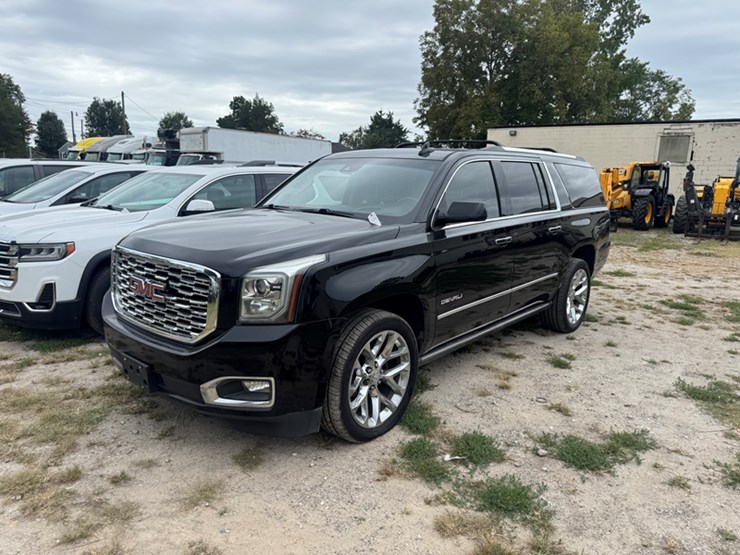 2019-gmc-yukon-xl-denali-image-1