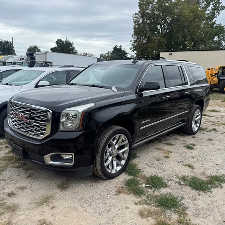 2019 GMC YUKON XL DENALI