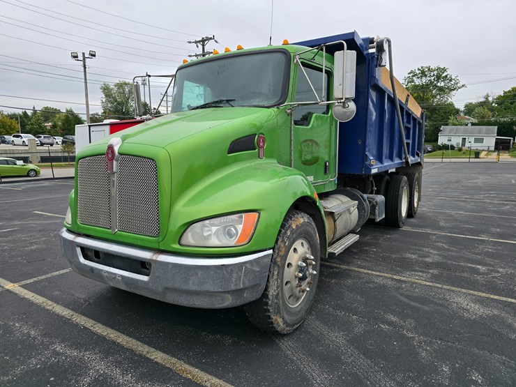 2016-kenworth-t370-image-1