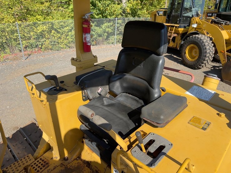 1993-caterpillar-d4h-xl-image-30