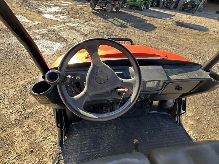2018-kubota-rtvx1140-image-14