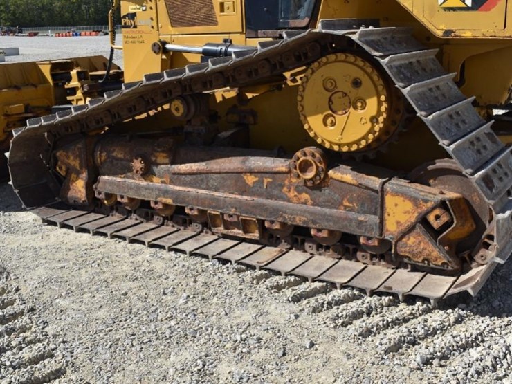 2020-caterpillar-d6n-lgp-image-90